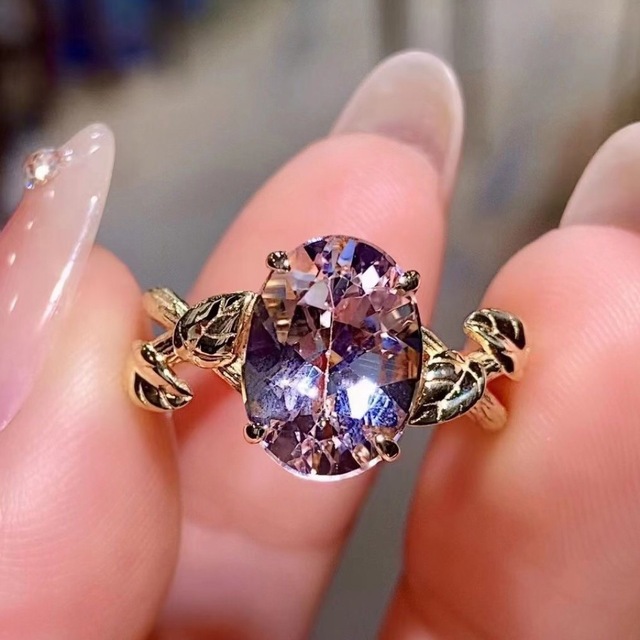 天然モルガナイト    リング 2.9ct k18 ¥ レディースのアクセサリー(リング(指輪))の商品写真