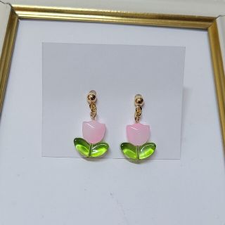 ハンドメイド　ピアス　イヤリング　ちゅうりっぷ　ピンク(ピアス)