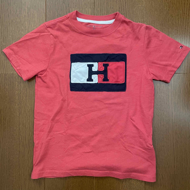 TOMMY HILFIGER(トミーヒルフィガー)のTommy Hilfiger トミー ヒルフィガー Tシャツ S 6-7 キッズ/ベビー/マタニティのキッズ服男の子用(90cm~)(Tシャツ/カットソー)の商品写真