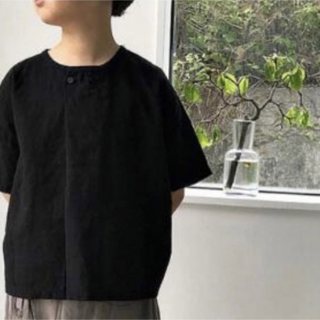 【送料込・新品未使用】ベビー キッズ トップス 黒 ブラック キッズ/ベビー/マタニティのキッズ服男の子用(90cm~)(Tシャツ/カットソー)の商品写真