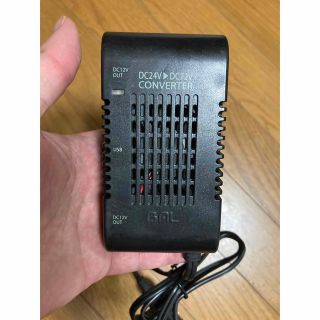 デコデコ　変換器24vー12v(トラック・バス用品)