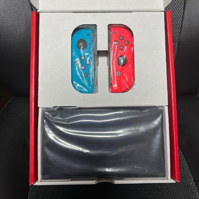 Nintendo Switch(有機ELモデル) ネオンレッド 2