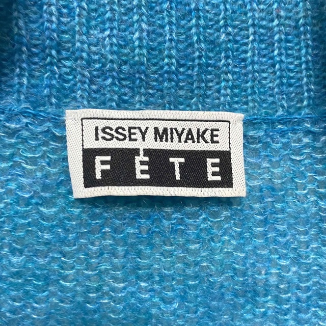 ISSEY MIYAKE(イッセイミヤケ)の●ISSEY MIYAKE FETE/長袖ニット/モヘア/ライトブルー● レディースのトップス(ニット/セーター)の商品写真