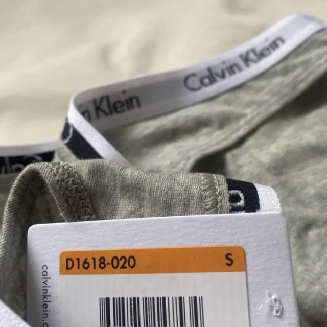 Calvin Klein(カルバンクライン)のカルバンクライン　レディース　ショーツ　パンツ　下着　ロゴ　定番　ビキニ レディースの下着/アンダーウェア(ショーツ)の商品写真
