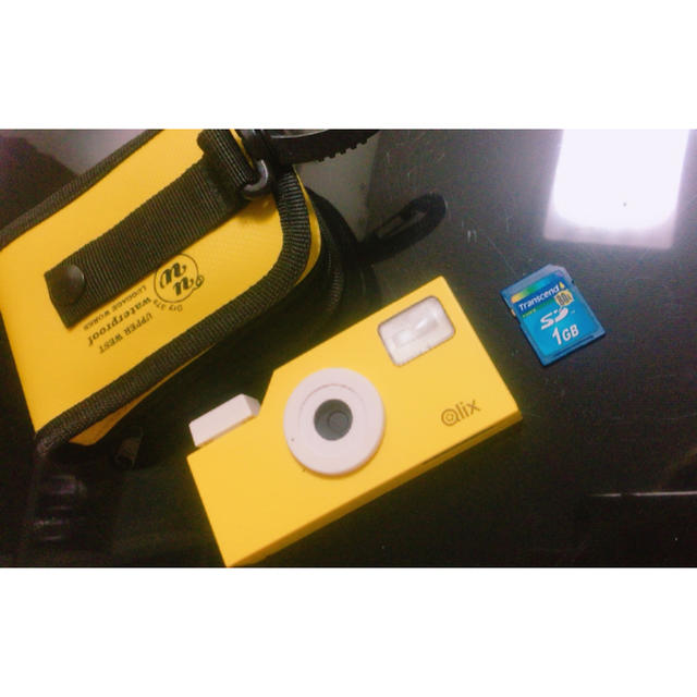 Qlix カメラ スマホ/家電/カメラのカメラ(コンパクトデジタルカメラ)の商品写真