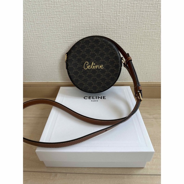代引き人気 celine - セリーヌ・CELINEトリオンフキャンバス ラウンド