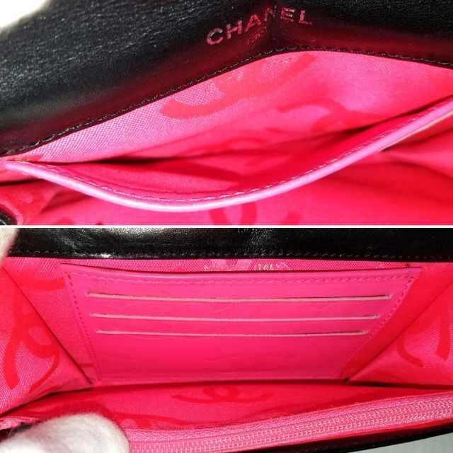 CHANEL(シャネル)の美品 箱付き シャネル CHANEL カンボンライン 折り財布 黒 ブラック レディースのファッション小物(財布)の商品写真