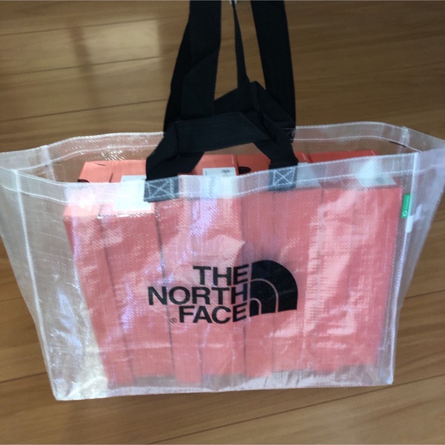 THE NORTH FACE(ザノースフェイス)の新品BIGサイズ◆ノースフェイス エコバッグ／ショップバッグ／トート／ショッパー レディースのバッグ(エコバッグ)の商品写真