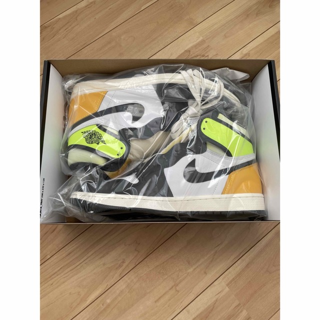 NIKE AIR JORDAN 1 High OG “Volt Gold”