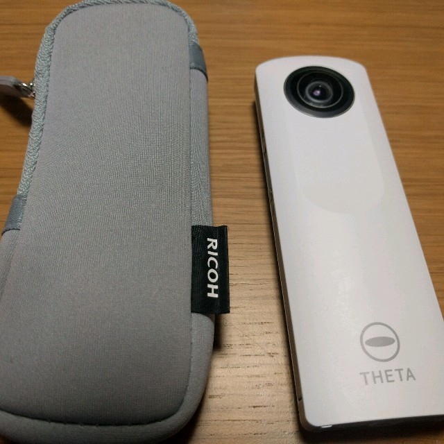 RICOH(リコー)のtheta m15 RICOH　中古 スマホ/家電/カメラのカメラ(コンパクトデジタルカメラ)の商品写真