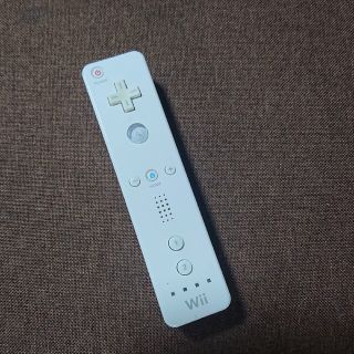 ウィー(Wii)のWiiリモコン 任天堂 ニンテンドー純正品 シロ ホワイト 匿名配送(家庭用ゲーム機本体)