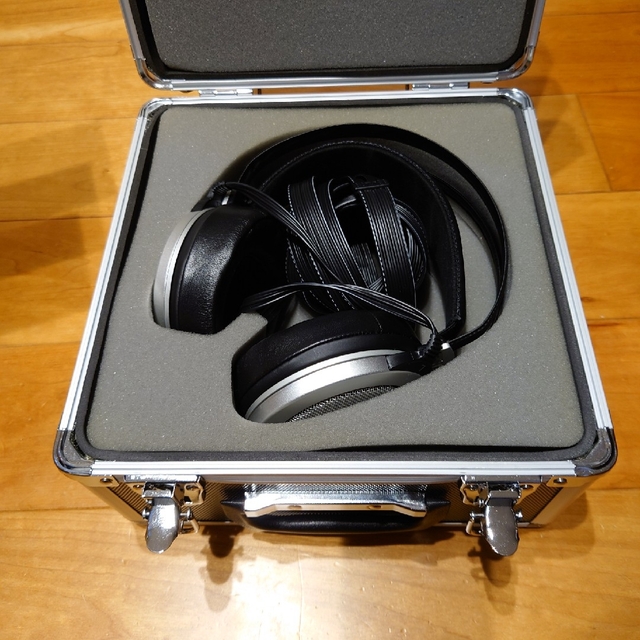 stax イヤースピーカーsr-007a極美品 スマホ/家電/カメラのオーディオ機器(ヘッドフォン/イヤフォン)の商品写真