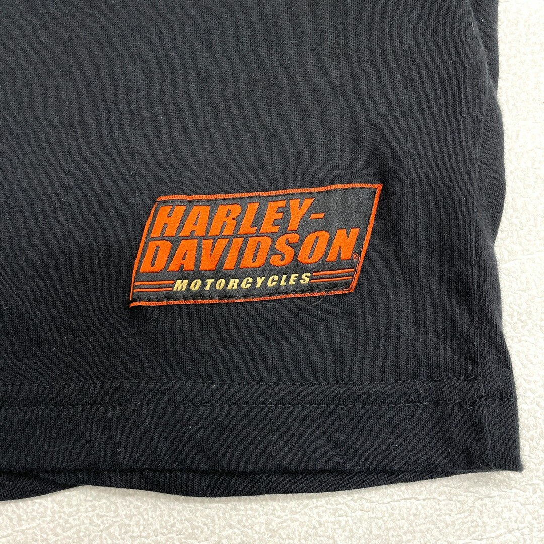 Hurley(ハーレー)の【中古】 ハーレー ダビッドソン HARLEY-DAVIDSON ヘンリーネック Tシャツ 半袖 ショートスリーブ ロゴ プリント サイズ：3XL ブラック×オレンジ 古着 中古 mellow メンズのトップス(Tシャツ/カットソー(半袖/袖なし))の商品写真