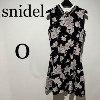 スナイデル(SNIDEL)のsnidel スナイデル　レディース　花柄　ドレス　0サイズ(スーツ)