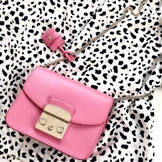 フルラ(Furla)のフルラ　メトロポリス　ミニクロスボディ　ピンク　ショルダーバッグ(ショルダーバッグ)