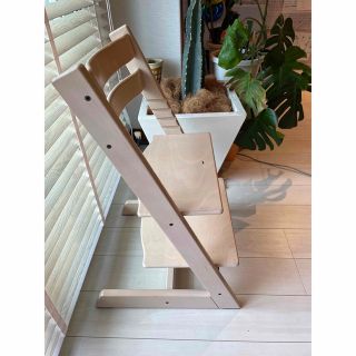 ストッケ(Stokke)のストッケ トリップトラップ  大人気 ホワイトウォッシュ S/N6(ダイニングチェア)