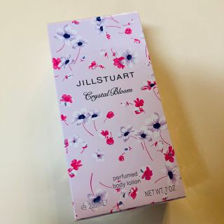 ジルスチュアート(JILLSTUART)のJILLSTUART☆新品未開封☆ボディーローション(ボディクリーム)