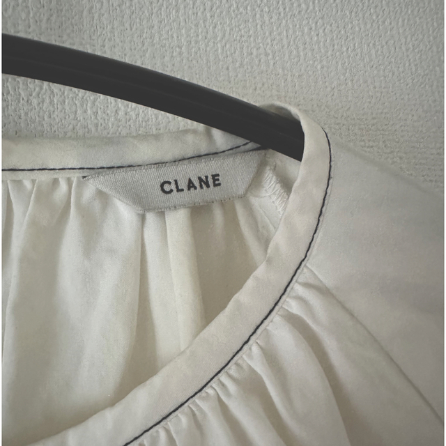 CLANE(クラネ)のCLANE SHIRRING PUFF SLEEVE TOPS 1 レディースのトップス(シャツ/ブラウス(長袖/七分))の商品写真