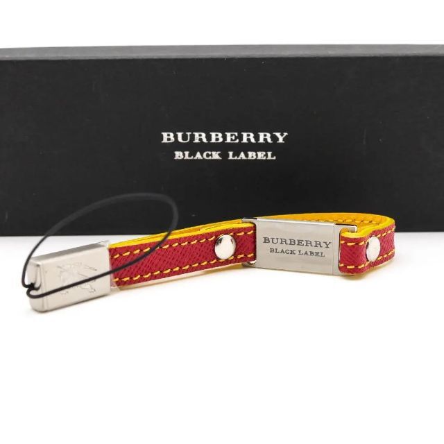 BURBERRY BLACK LABEL(バーバリーブラックレーベル)の《希少》BURBERRY BLACK LABEL チャーム レザー レッド メンズのファッション小物(キーホルダー)の商品写真