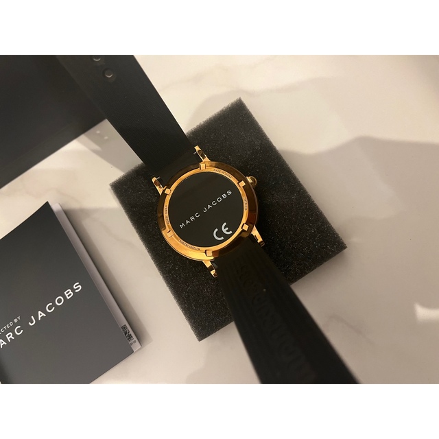 マークジェイコブス スマートウォッチ グレージュ マークジェイコブス スマートウォッチ グレージュ