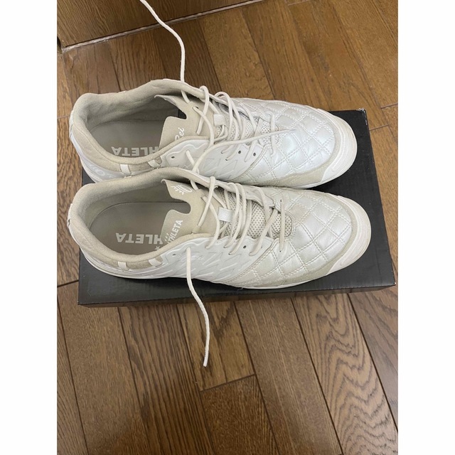 ATHLETA(アスレタ)の【Y様専用】O-Rei Futsal A002（27cm） スポーツ/アウトドアのサッカー/フットサル(シューズ)の商品写真