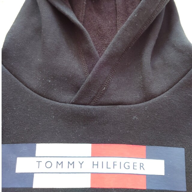 TOMMY HILFIGER(トミーヒルフィガー)の男の子パーカー122 キッズ/ベビー/マタニティのキッズ服男の子用(90cm~)(Tシャツ/カットソー)の商品写真