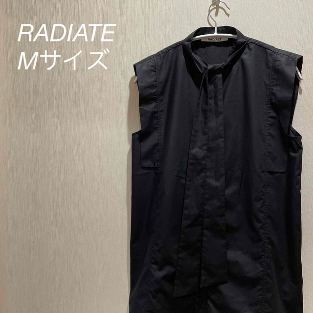 SCOT CLUB(スコットクラブ)のラディエイト　RADIATE  ブラック　リボンタイ　ブラウス　Mサイズ レディースのトップス(シャツ/ブラウス(半袖/袖なし))の商品写真