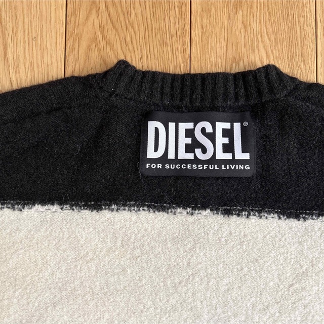 DIESEL(ディーゼル)のDIESEL ボーダーニット レディースのトップス(ニット/セーター)の商品写真