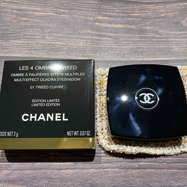 CHANEL(シャネル)のシャネル　レキャトルオンブル　01 コスメ/美容のベースメイク/化粧品(アイシャドウ)の商品写真