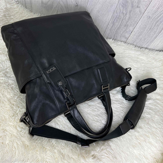 TUMI(トゥミ)の人気♡大容量♡オールレザー♡美品♡TUMI 2way ビジネス トートバッグ メンズのバッグ(トートバッグ)の商品写真