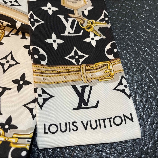 LOUIS VUITTON(ルイヴィトン)のLV バンドー ハンドメイドのファッション小物(スカーフ)の商品写真