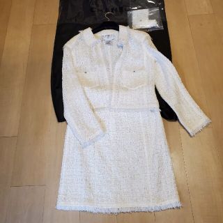 シャネル(CHANEL)の新品‼️未使用 CHANEL シャネル スーツ 36サイズ アイボリー ベージュ(セット/コーデ)