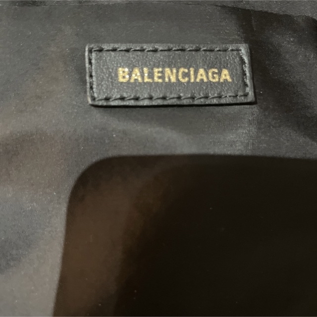 BALENCIAGA バケットバック 6