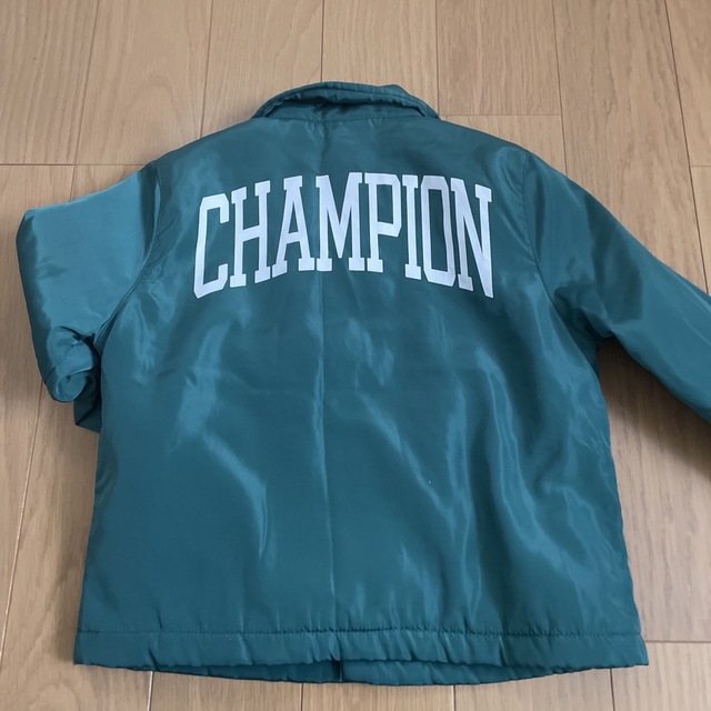 Champion(チャンピオン)のchampion ジャケット　100 キッズ/ベビー/マタニティのキッズ服男の子用(90cm~)(ジャケット/上着)の商品写真