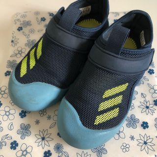 アディダス(adidas)のadidasサンダル17cm メッシュ　ブルー(サンダル)