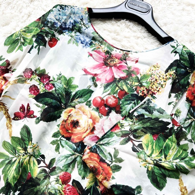 美品 DOLCE&GABBANAドルガバ 花柄 フルーツ ブラウス シルク-