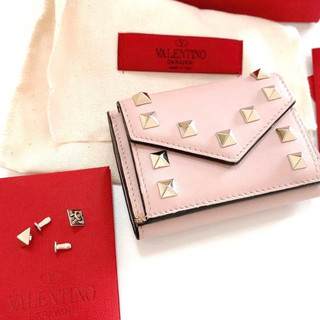ヴァレンティノ(VALENTINO)のヴァレンティノ　ピンク三つ折り財布(折り財布)