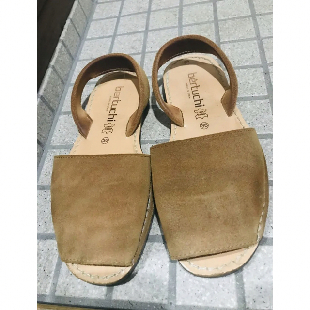 BIRKENSTOCK - 【送料無料】ビルケンシュトック風サンダル レザー