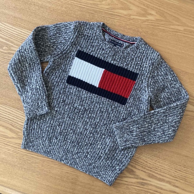 TOMMY HILFIGER(トミーヒルフィガー)のTOMMY HILFIGER セーター キッズ/ベビー/マタニティのキッズ服男の子用(90cm~)(ニット)の商品写真