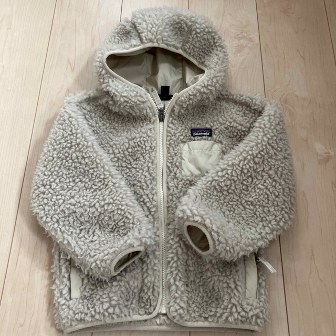 patagonia(パタゴニア)のパタゴニア　ダウン キッズ/ベビー/マタニティのキッズ服女の子用(90cm~)(ジャケット/上着)の商品写真