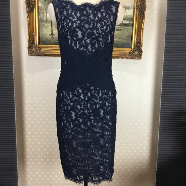 ライトブラウン/ブラック 新品☆ TADASHI SHOJI 紺色 サイズ8 (T47