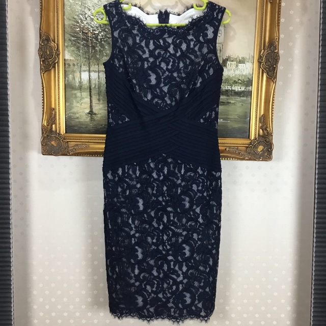 驚きの価格 新品☆ tadashi shoji 紺色 サイズ4( T2) ひざ丈ワンピース
