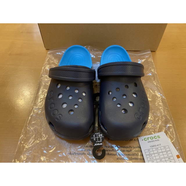 crocs(クロックス)のクロックス　サンダル　21センチ　キッズ キッズ/ベビー/マタニティのベビー靴/シューズ(~14cm)(サンダル)の商品写真