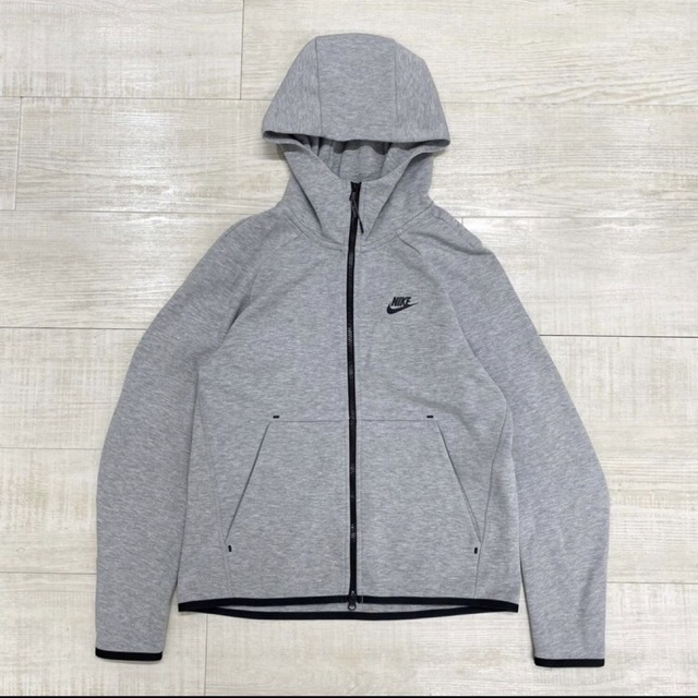 ナイキ TECH FLEECE FULL ZIP HOODIE ジップパーカー