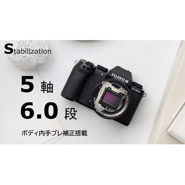 富士フイルム(フジフイルム)の【新品】富士フイルム FUJIFILM X-S10 ダブルズームレンズキット スマホ/家電/カメラのカメラ(ミラーレス一眼)の商品写真