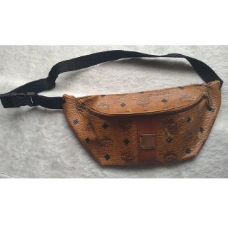 MCM - MCM ボディバッグ ウエストポーチの通販 by TOMI's shop ...