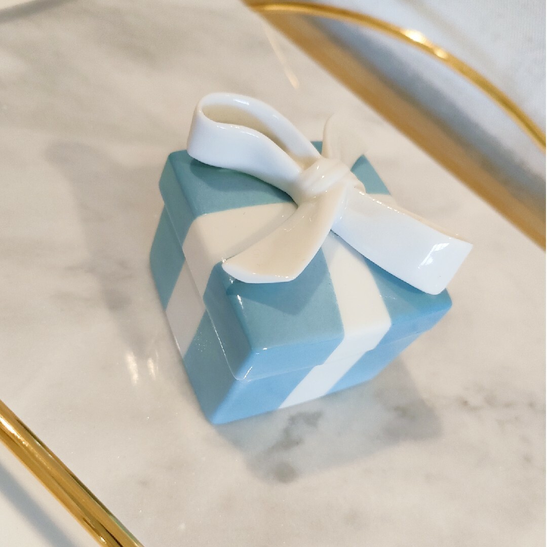 TIFFANY\u0026CO.♡ティファニーのブルーリボンギフトBOX♡陶器製♡廃盤レア