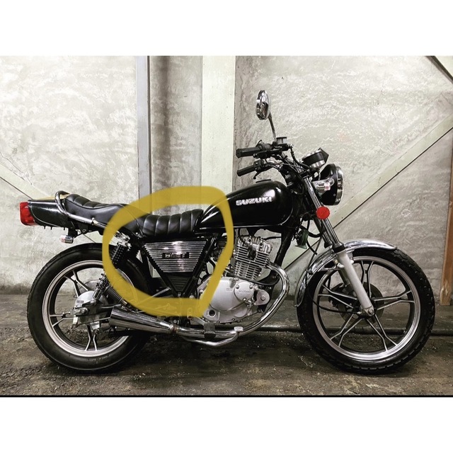 ■GN125 H 2F BEET風サイドカバー 自動車/バイクのバイク(パーツ)の商品写真