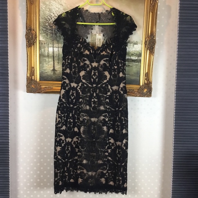 新品☆tadashi shoji サイズ　M【TADA134】