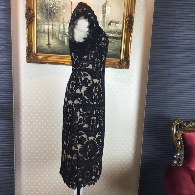 未使用☆ TADASHI SHOJI サイズM ブラック　【TADA119】身幅約44cm48cm